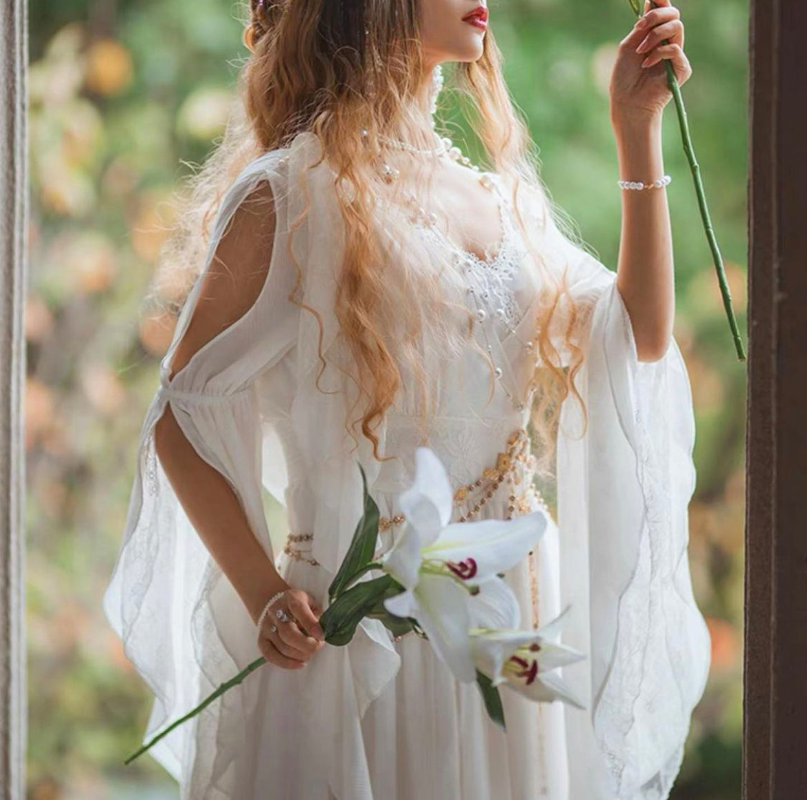 Ophelia dress (Waist chains are sold separately)