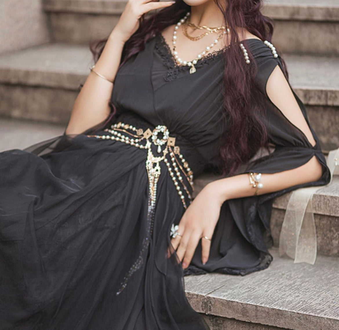 Ophelia dress (Waist chains are sold separately)