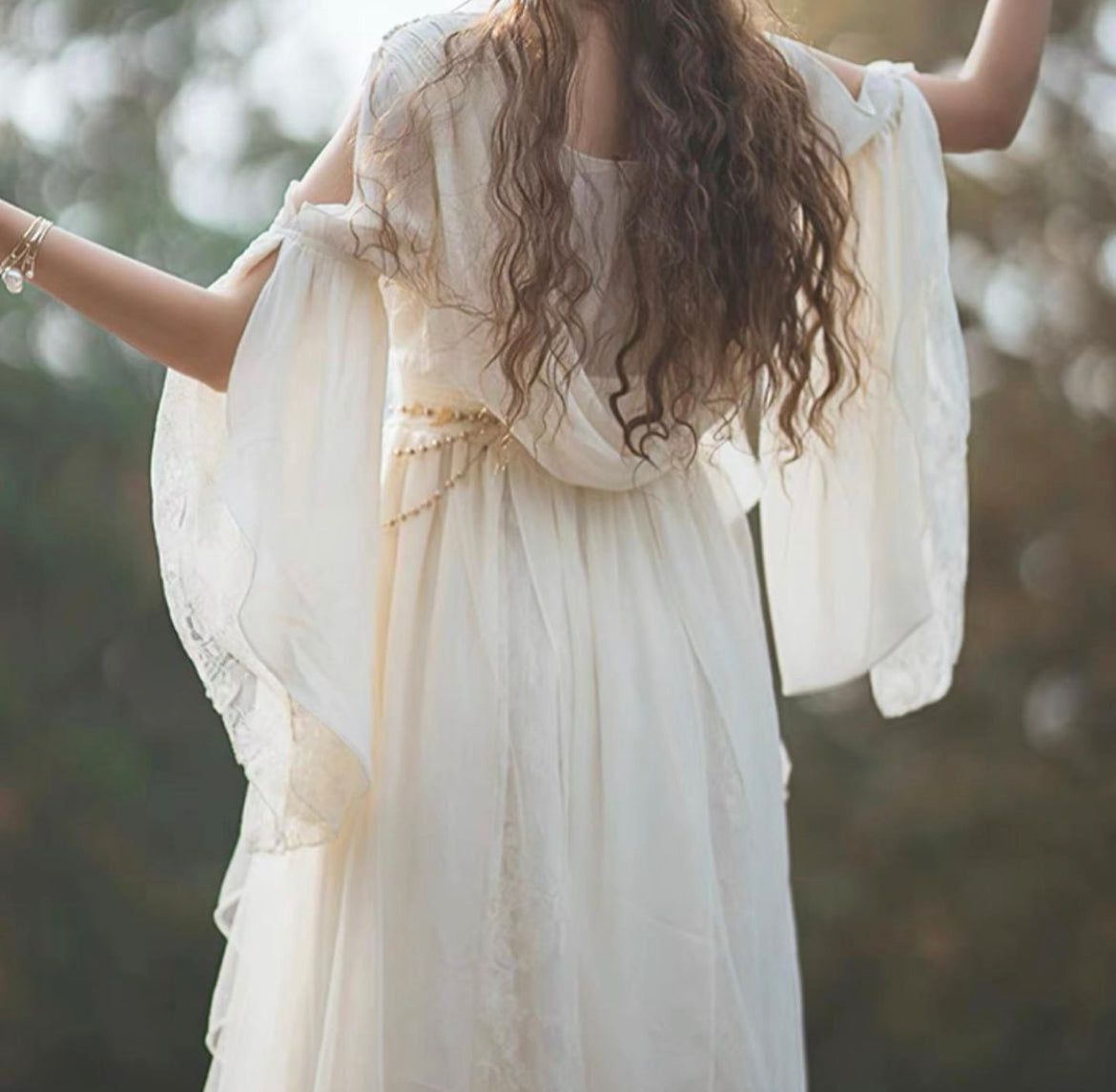 Ophelia dress (Waist chains are sold separately)
