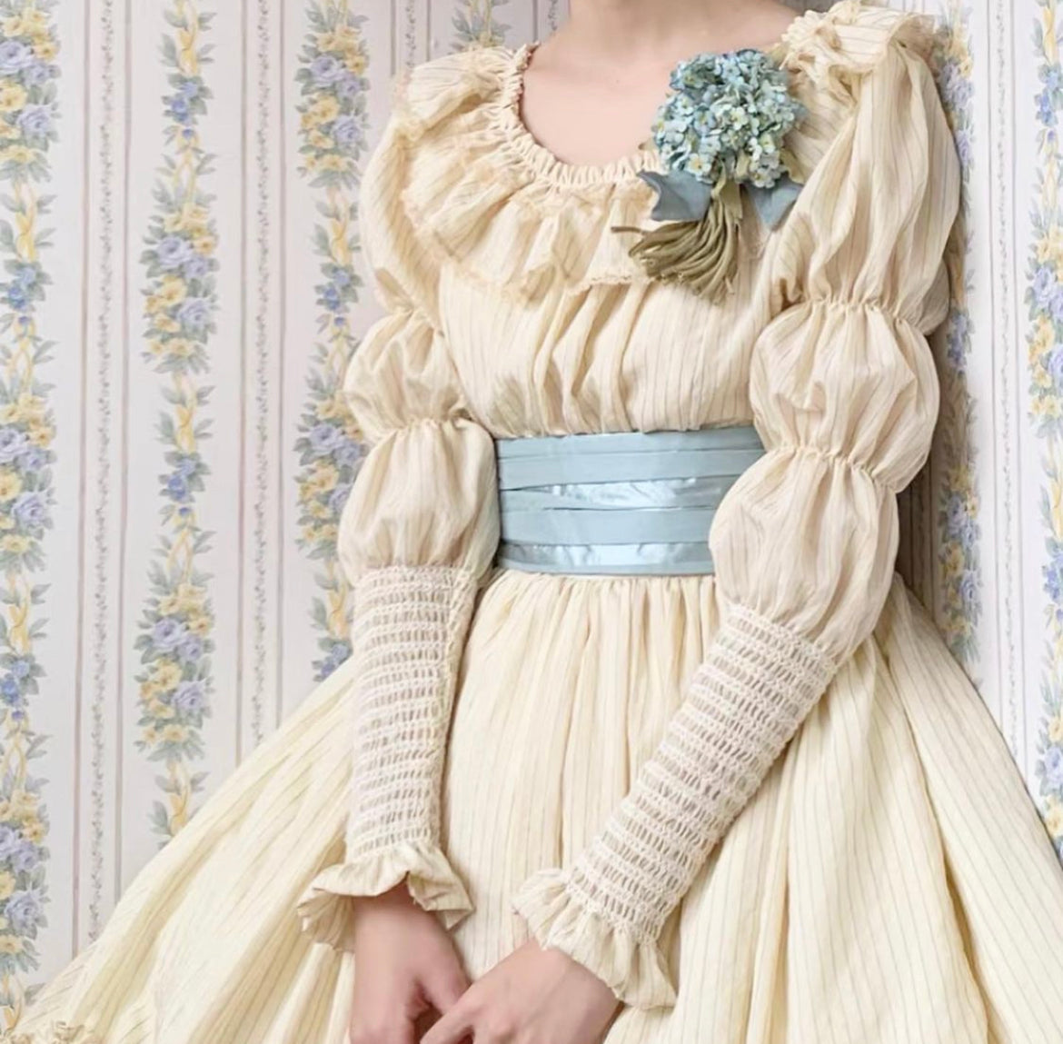 Robe en chemise (belt is sold separately) - Preorder due on Dec 10th