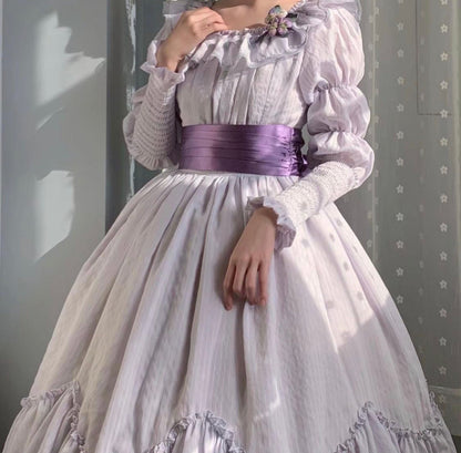 Robe en chemise (belt is sold separately) - Preorder due on Dec 10th