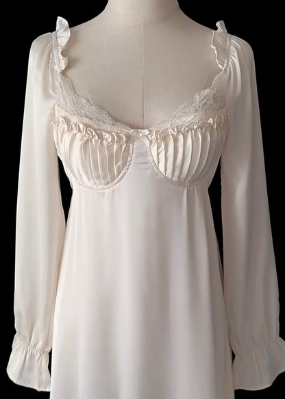 Pillow talk dressing gown