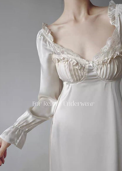 Pillow talk dressing gown