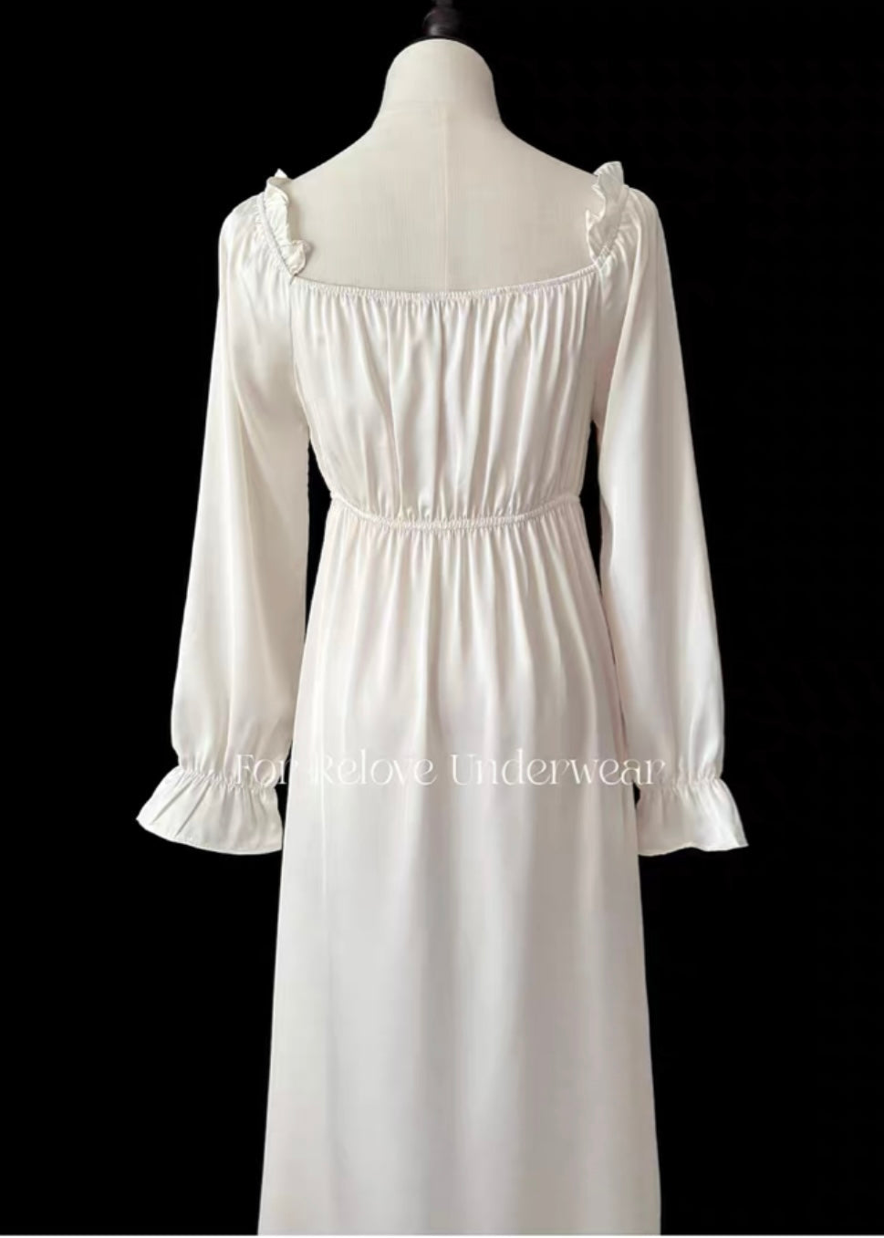 Pillow talk dressing gown