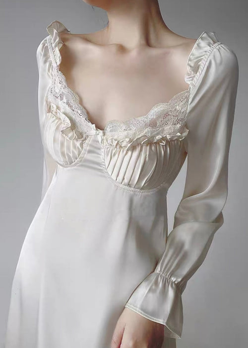 Pillow talk dressing gown