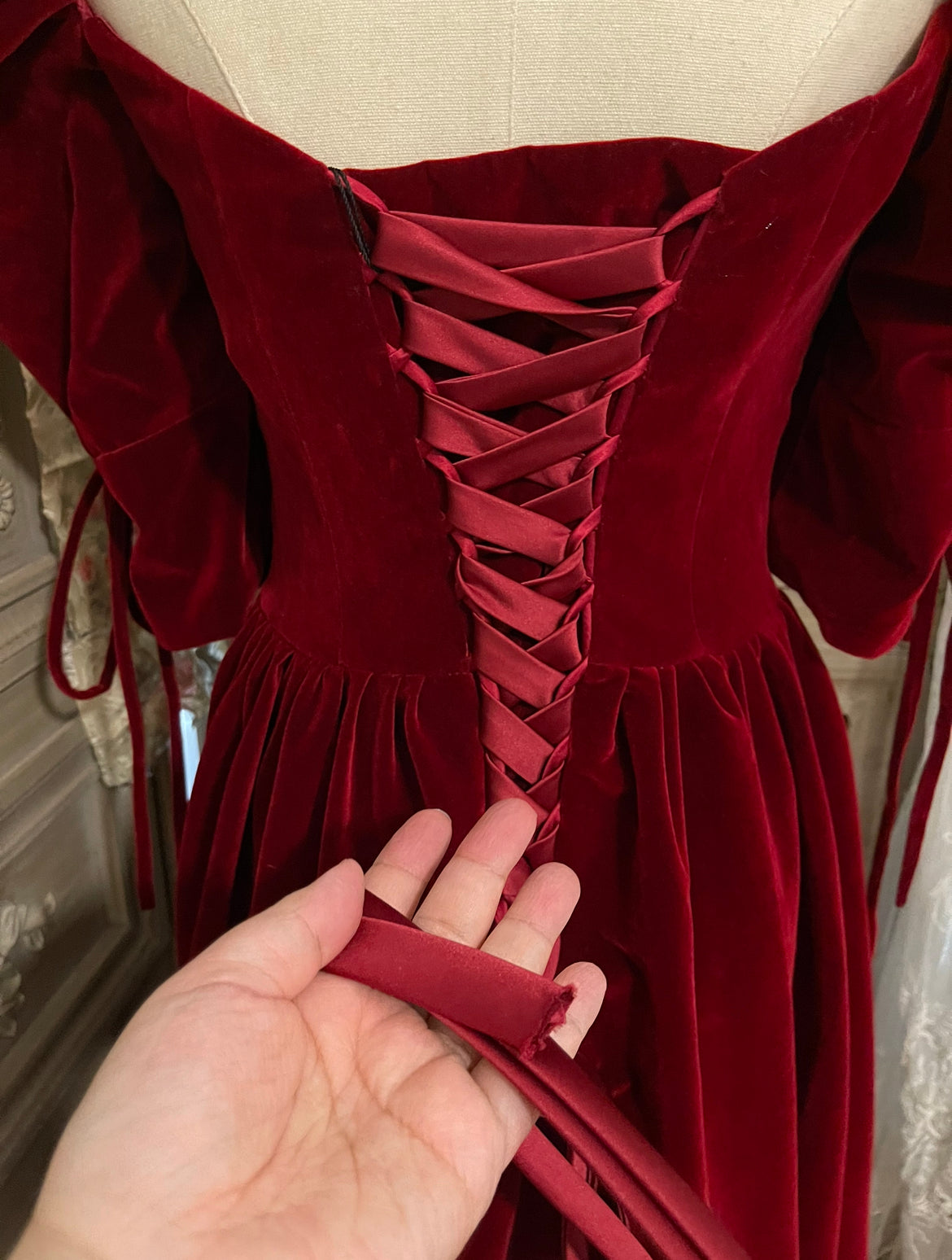 Red velvet party dress deluxe version