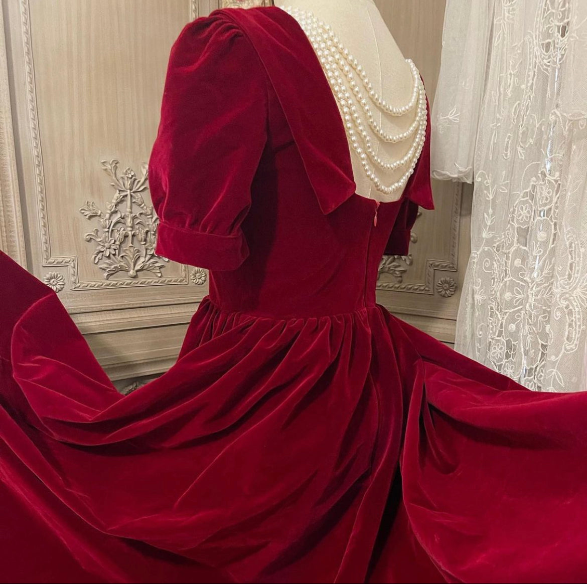 Lady in red dress short sleeves version