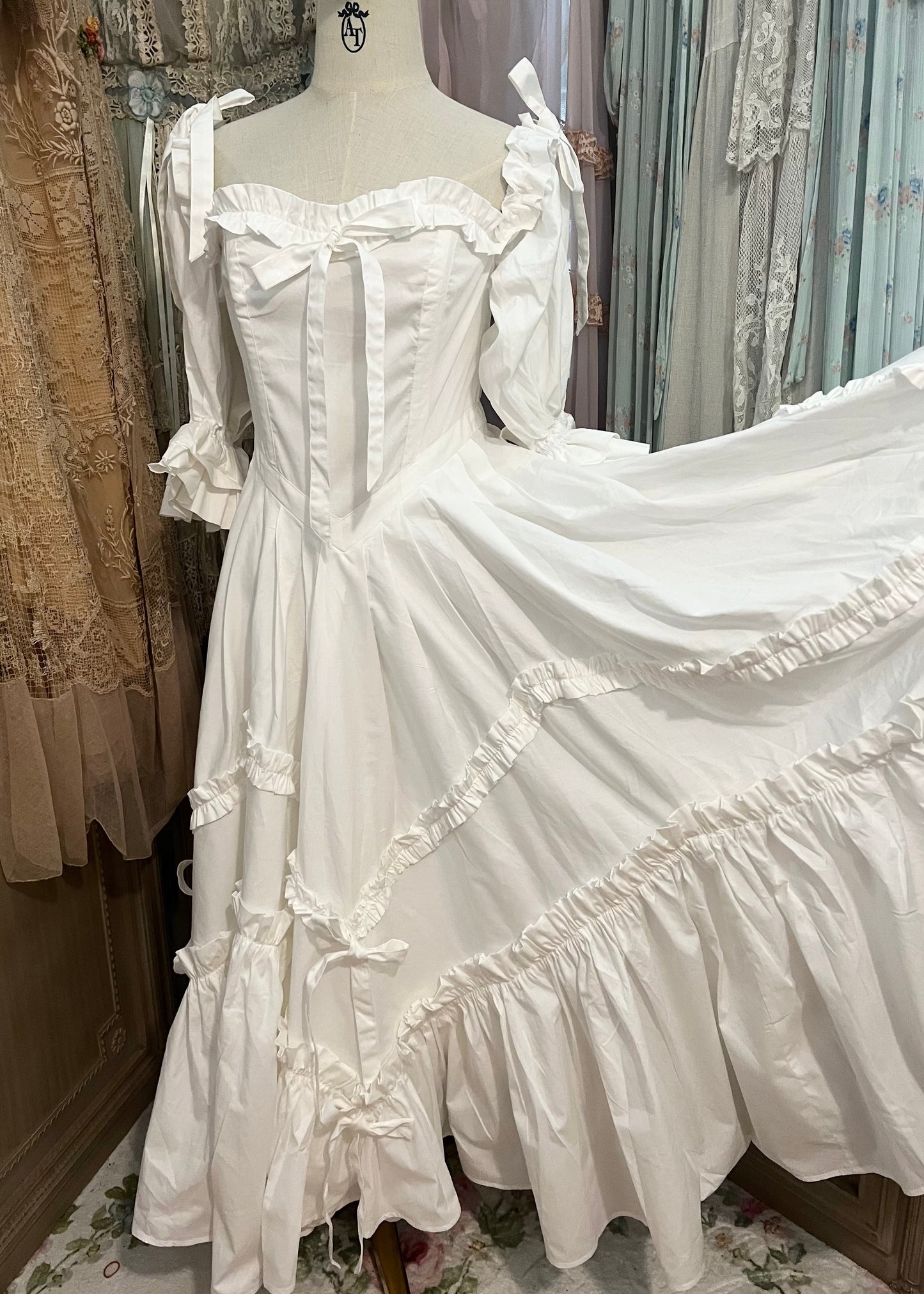Laura wedding dress (preorder)