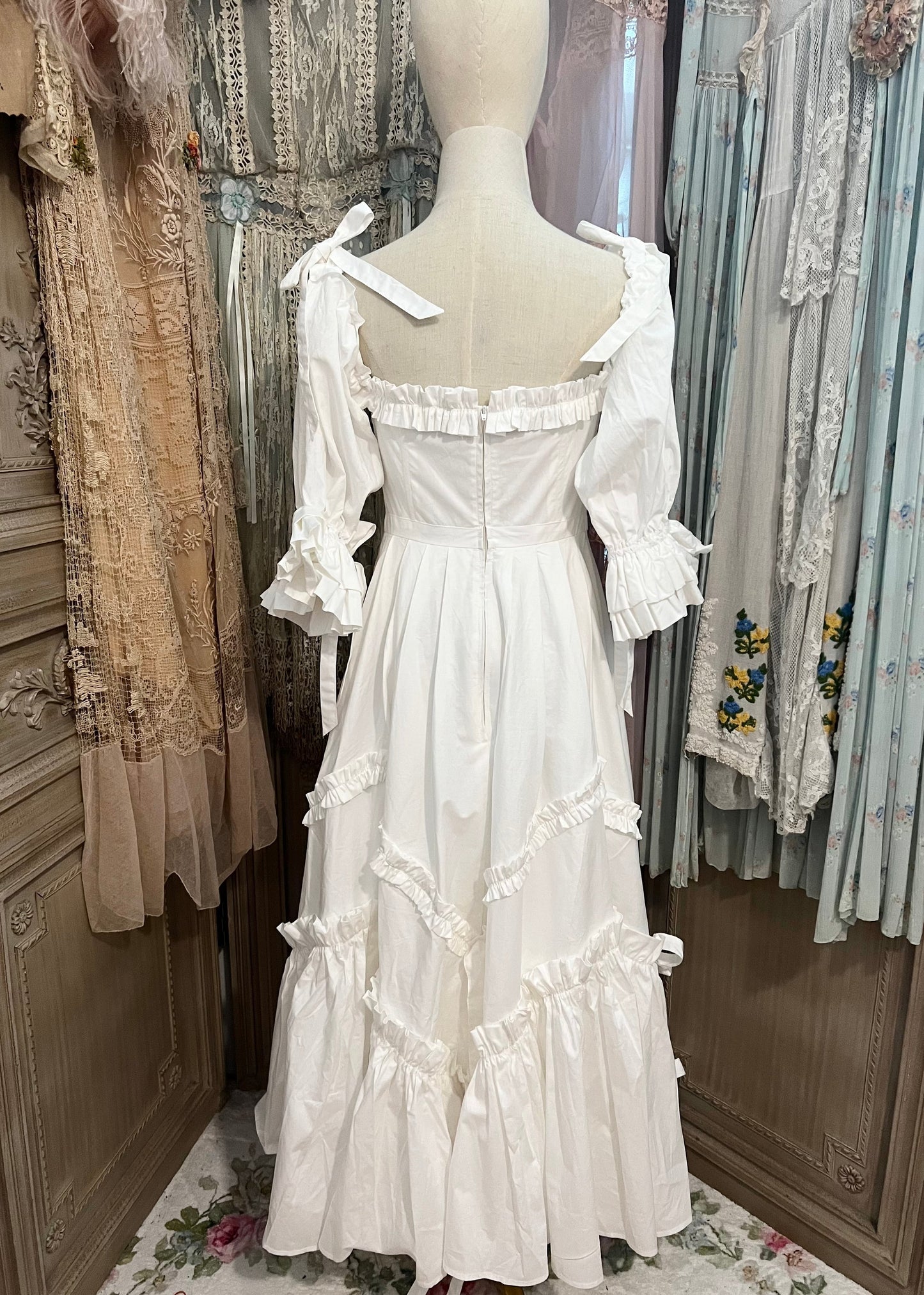 Laura wedding dress (preorder)