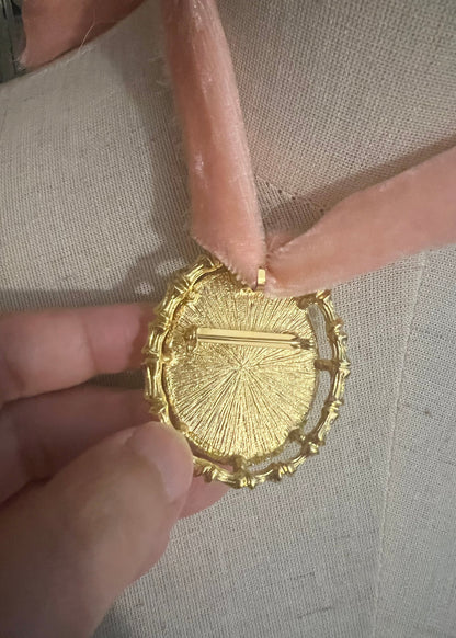 Rococo dreams choker