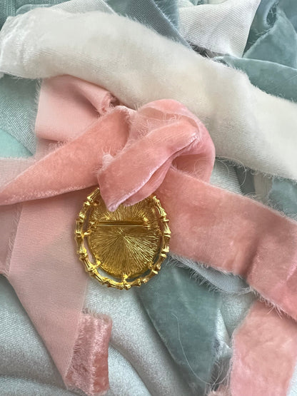 Rococo dreams choker