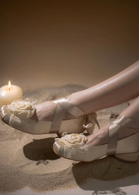Sand rose shoes