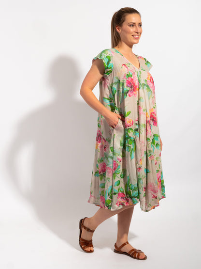 Maheno Dress in Beige Pink Pretty