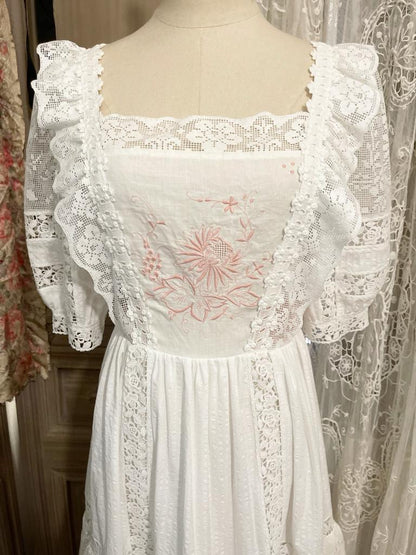 Stroll garden dress