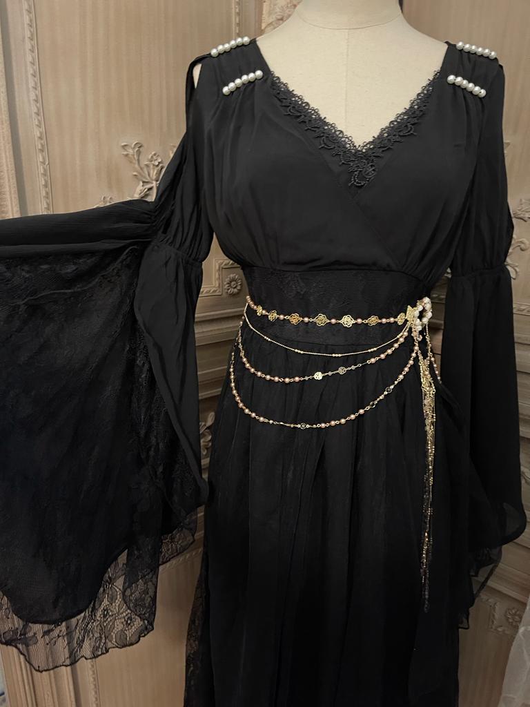 Ophelia dress (Waist chains are sold separately)
