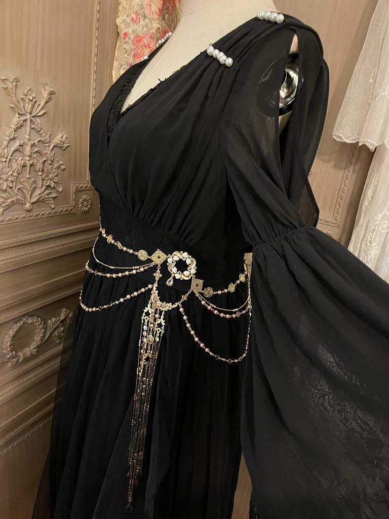 Ophelia dress (Waist chains are sold separately)