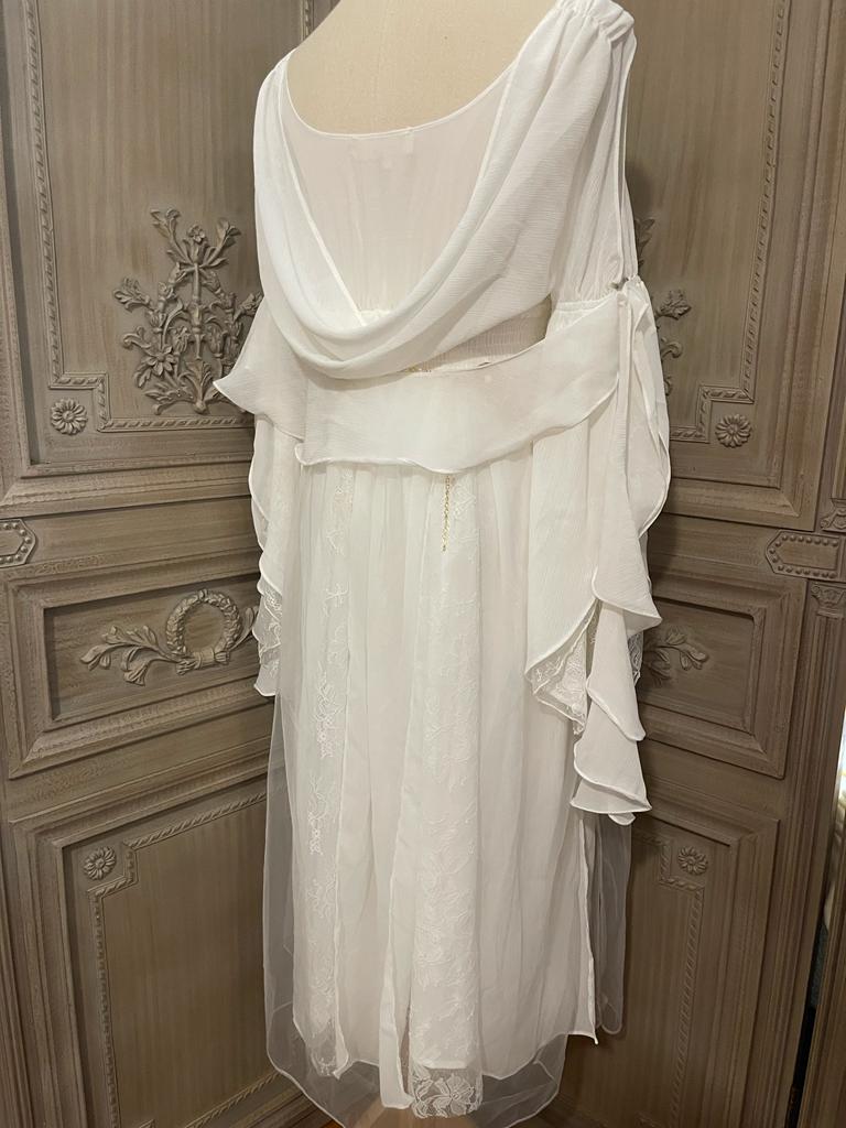 Ophelia dress (Waist chains are sold separately)