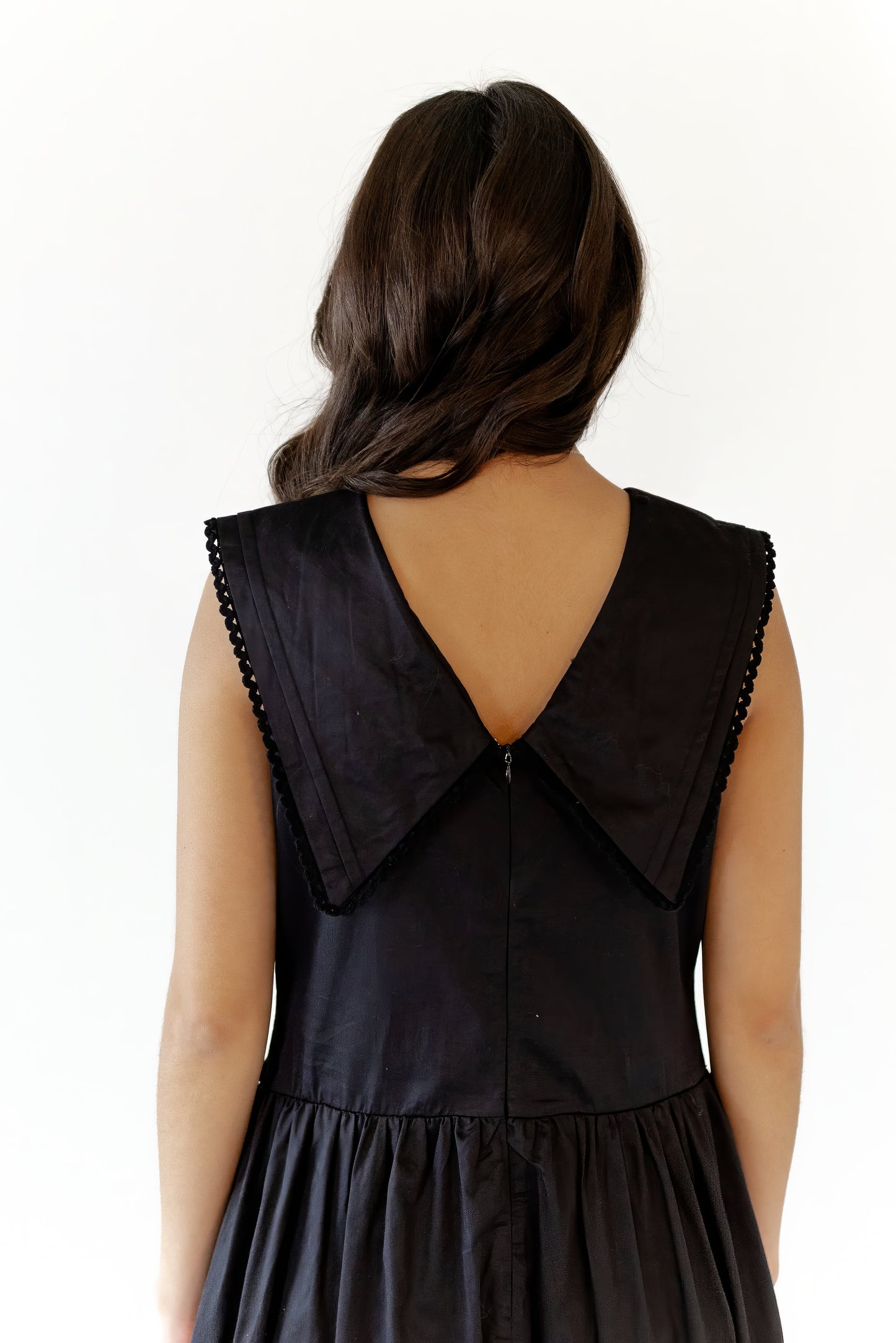 Edith Drop Waist Midi · Black