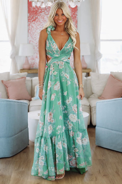 In the Courtyard Maxi Dress - Green