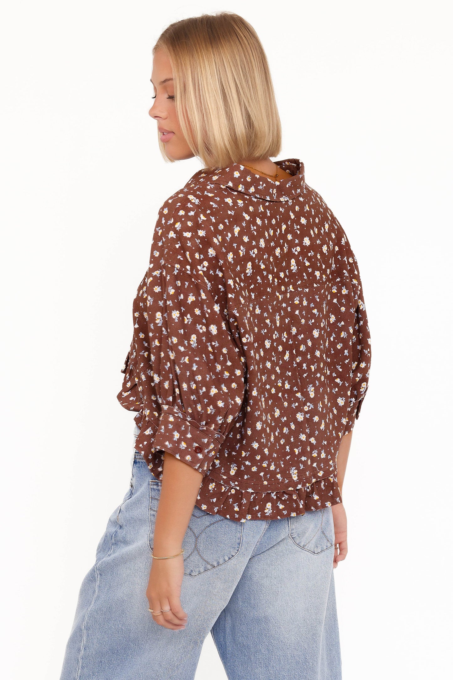 Ashe Cropped Button Up Top - Brown Floral
