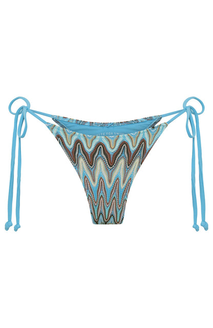 Clio Bottoms Ocean Waves