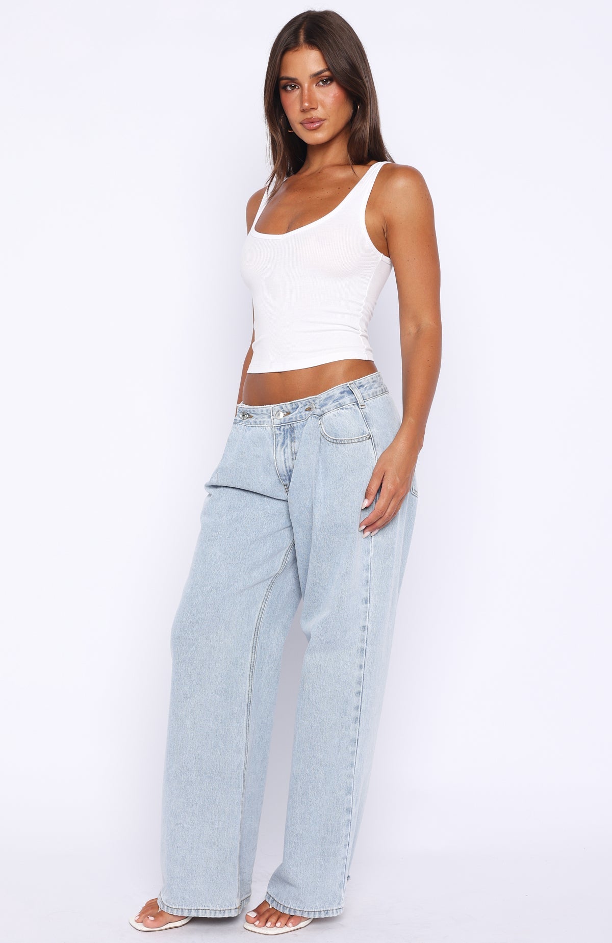 Day At A Time Low Rise Wide Leg Jeans Mid Blue